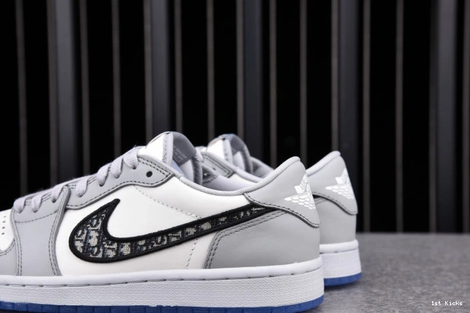 1st Kicks box) (DR 1 CN8607-002 OG shoe X LOW JORDAN DR 0717